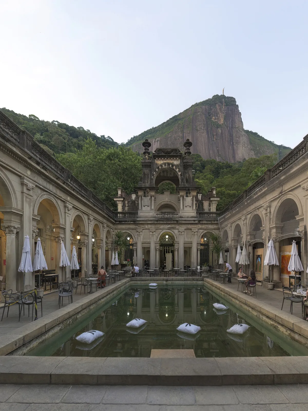 The Parque Lage mansion courtyard with Corcovado behind